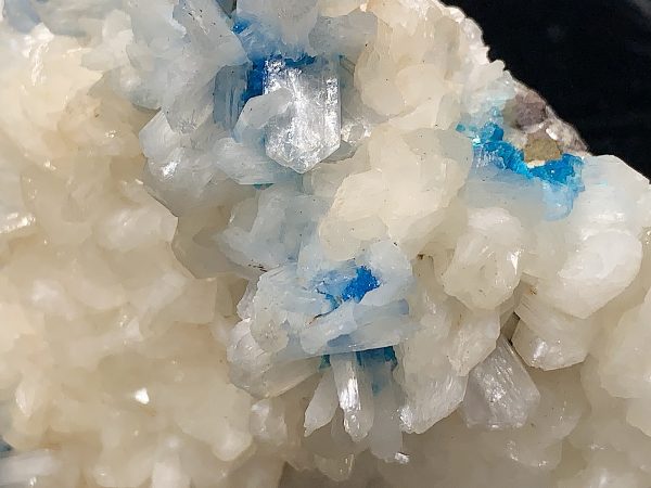 Cavansite on Stilbite Specimen - Image 9