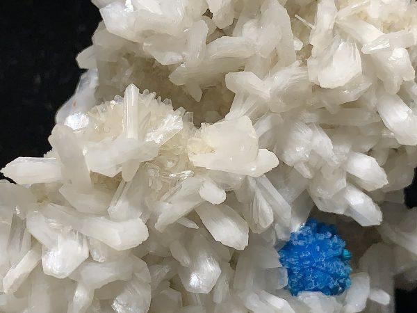 Cavansite on Stilbite Specimen - Image 5