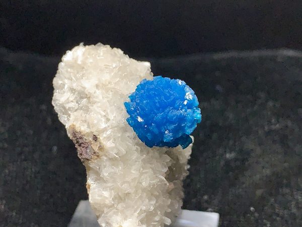 Cavansite on Stilbite Specimen - Image 2