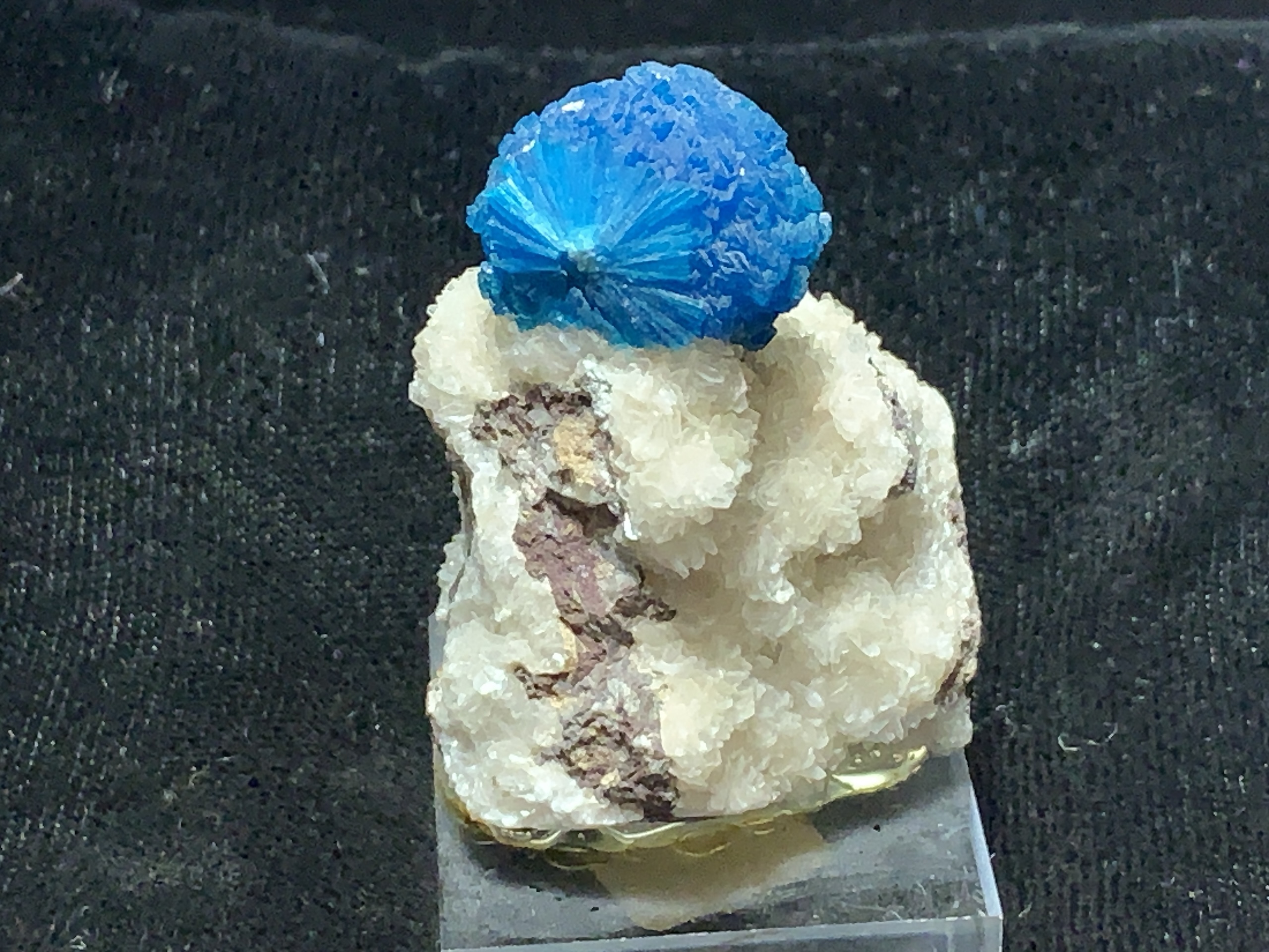 Cavansite on Stilbite Specimen - Image 4
