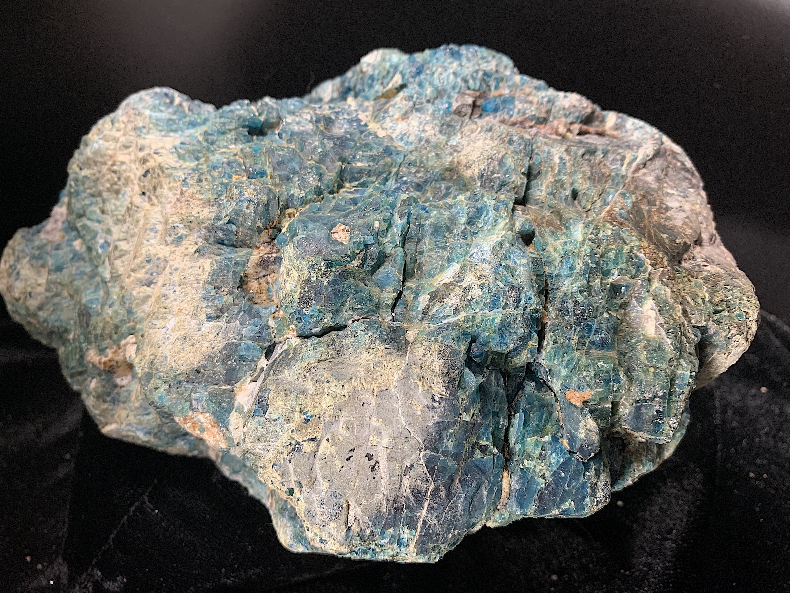 Blue Apatite Boulder - Image 2