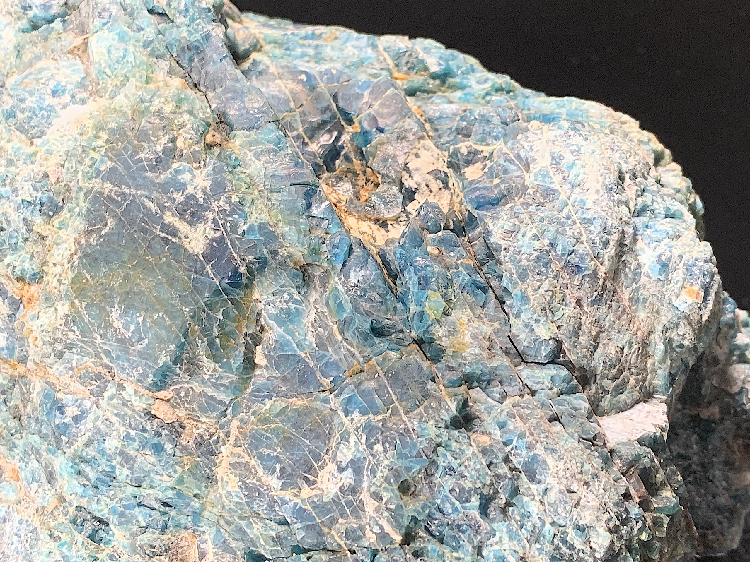 Blue Apatite Boulder - Image 8
