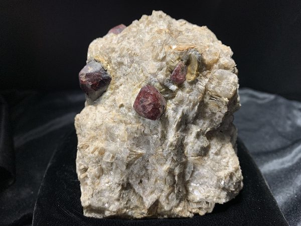 Red Garnets in Quartz/Mica Matrix