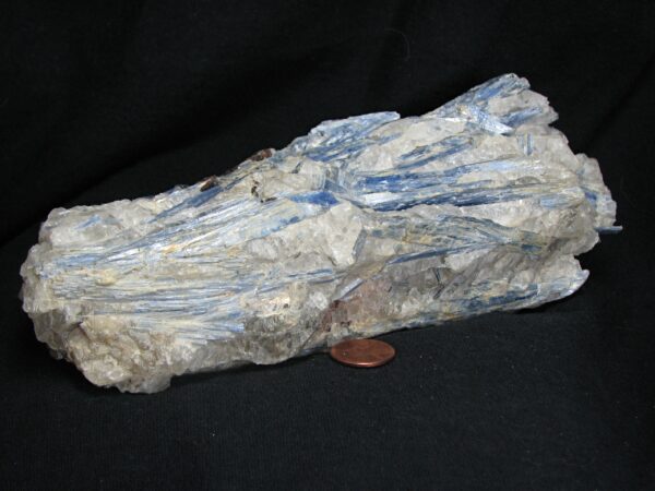 Kyanite and Garnet in Quartz Specimen - Image 2